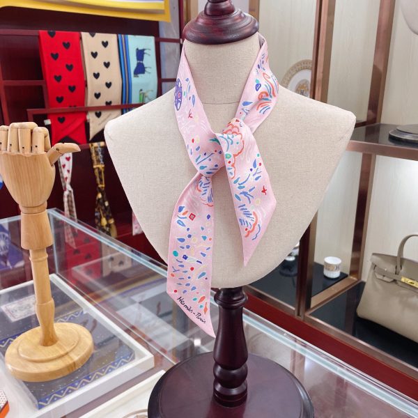 Hermes Twilly Silk Bow Tie (5x86cm)